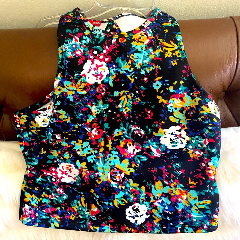 Multi-colored crop top/ tank top.